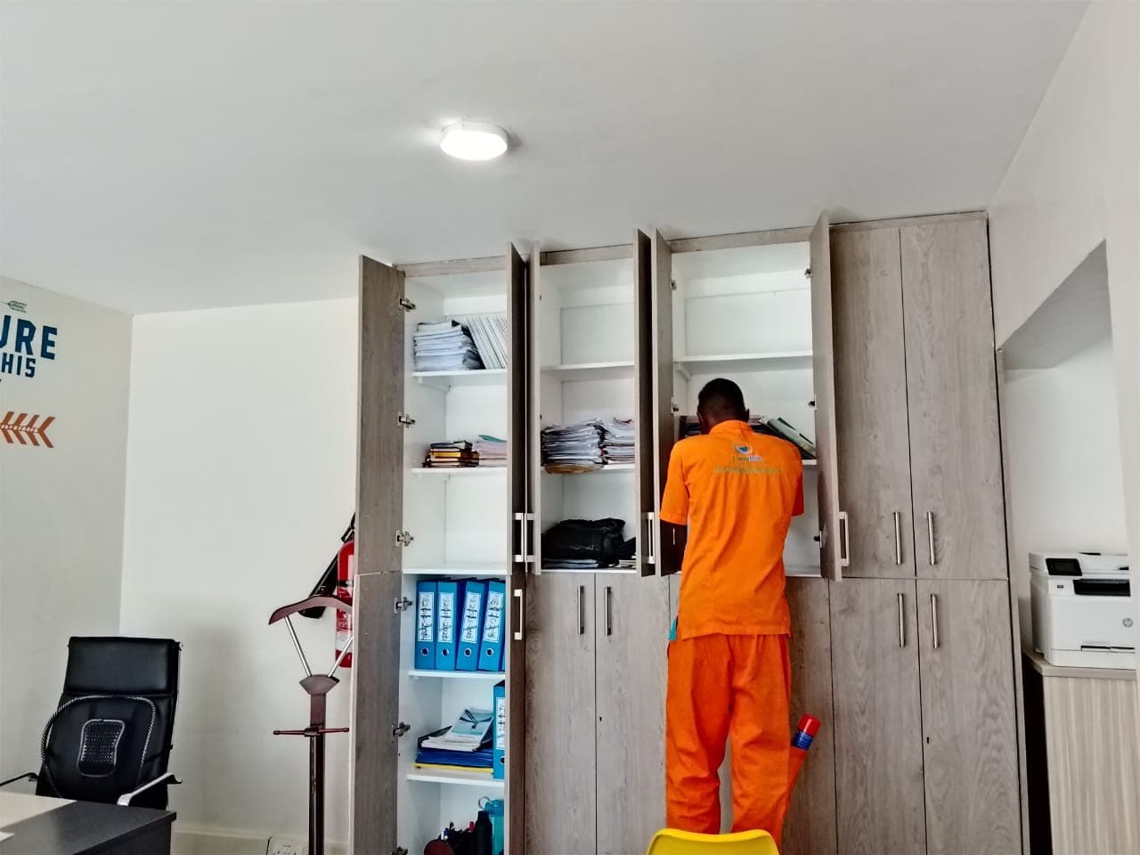 Image of Gallery Frame 04